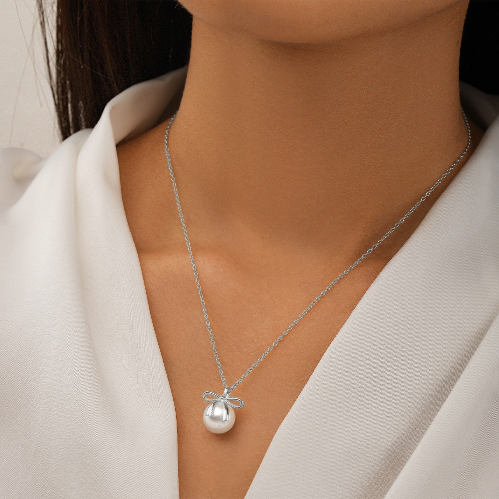 Holiday, Daily Occasion 925 Sterling Silver Artificial Pearls Cable Chain Plating Inlay Bow Knot Pendant Necklace