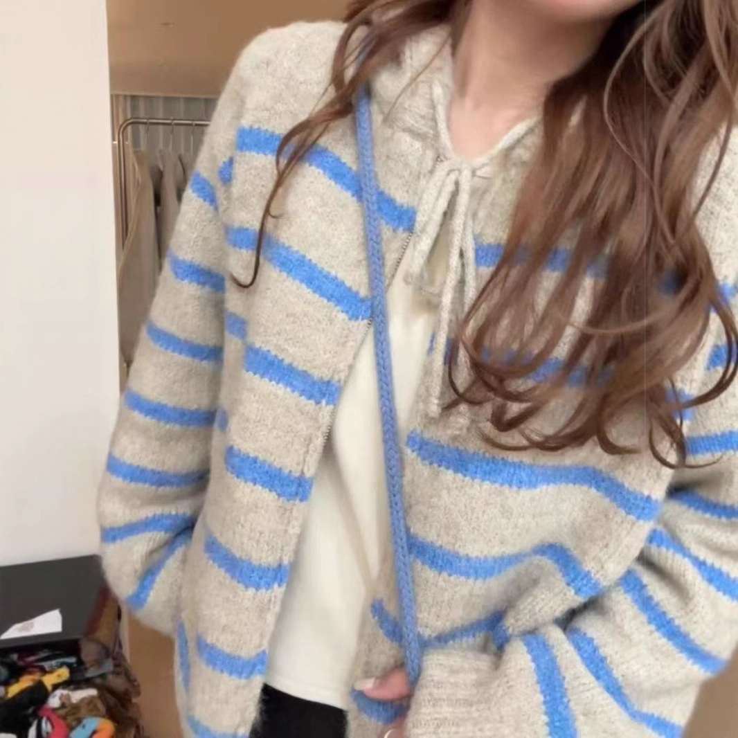 2025欧美条纹毛衣女秋冬季软糯高级感慵懒风连帽套头针织开衫上衣