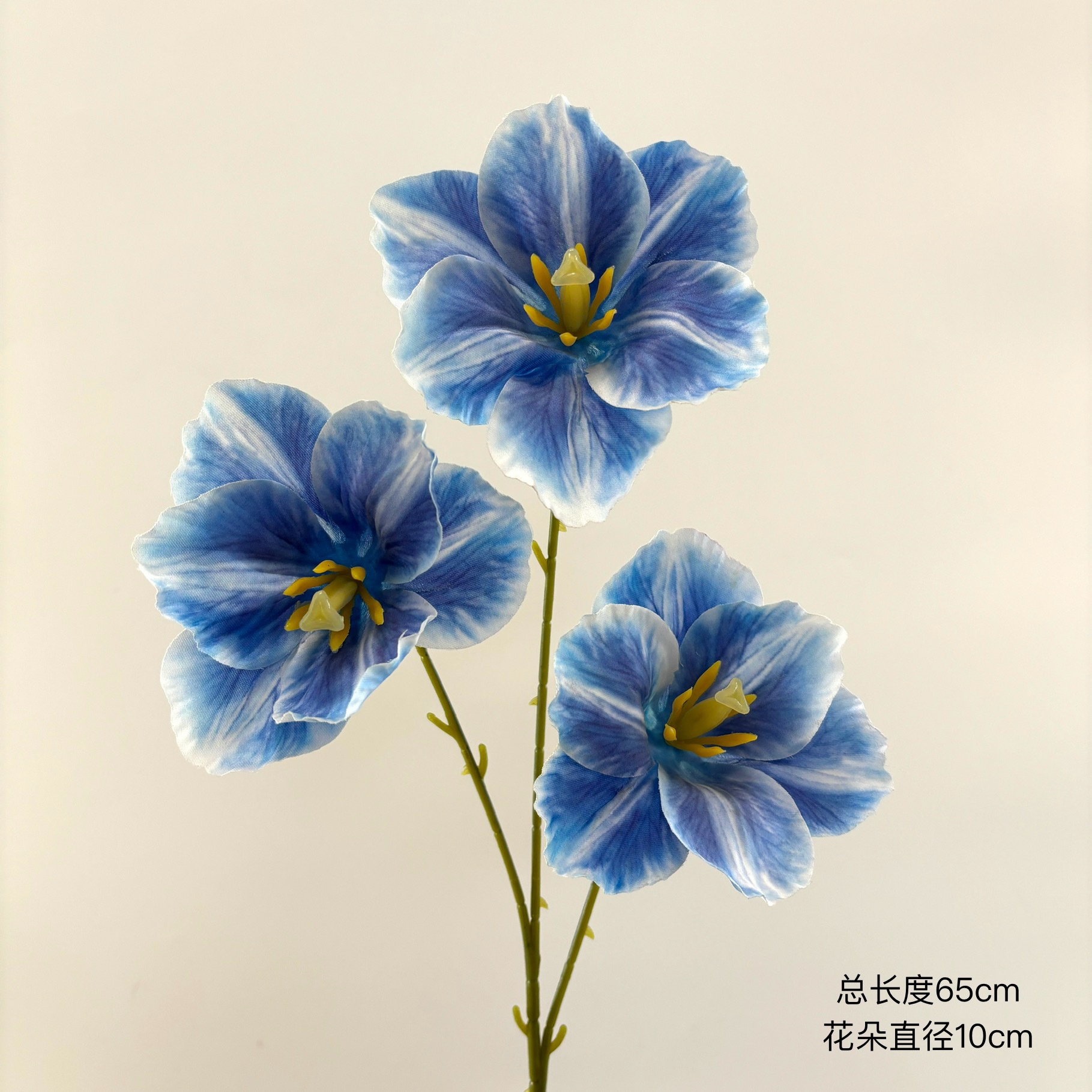 3개의 3D 프린팅 튤립