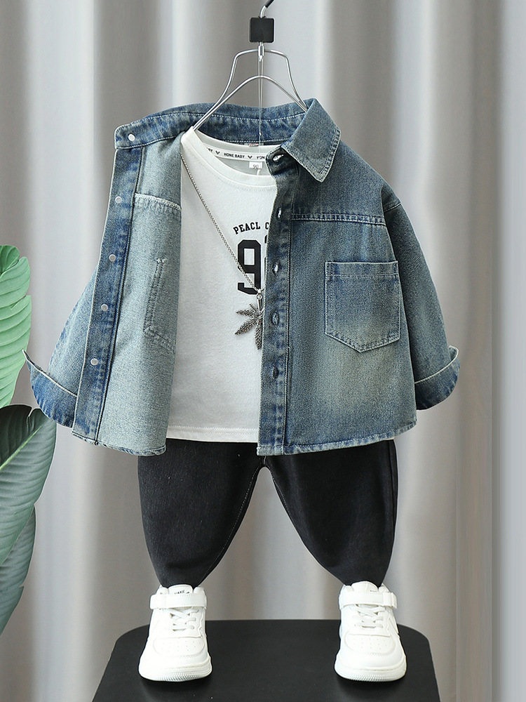 5771 camisa de mezclilla para niños 2024 otoño nuevo estilo chaqueta de bebé espalda camisa de mezclilla de etiqueta blanca para niños estilo de moda