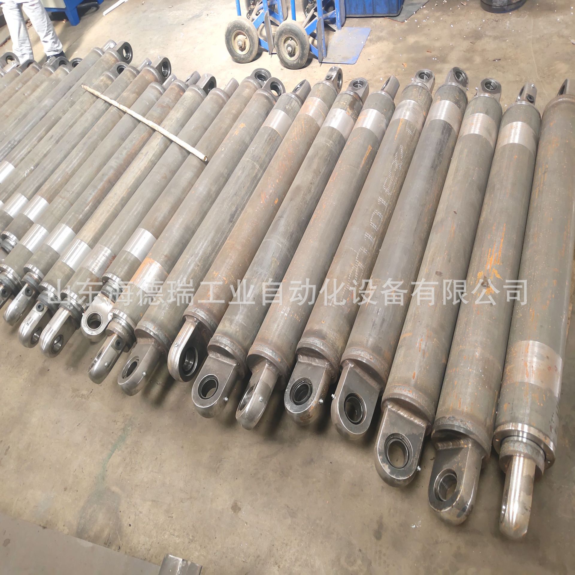 环缝自动焊接机 油缸焊接设备 油嘴自动焊机 全自动油缸焊接机