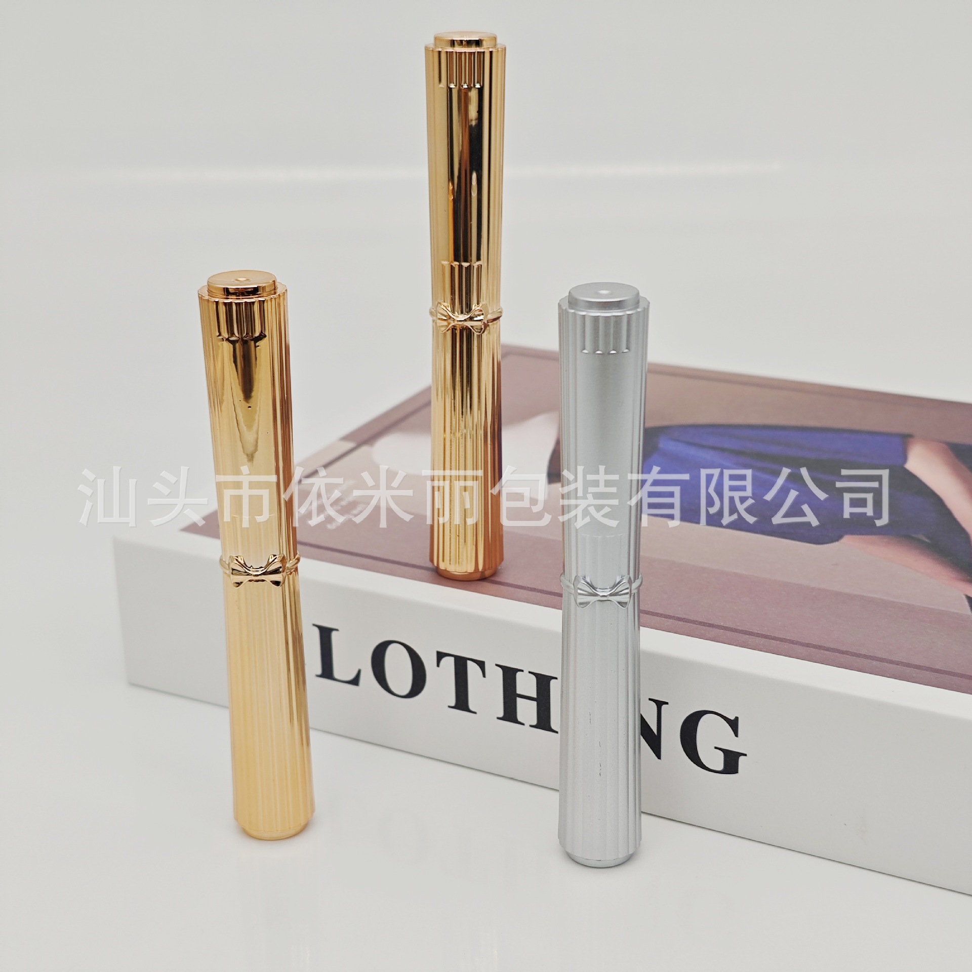 圆柱形 小礼结 斜口  口红管包材 唇釉管LS4117