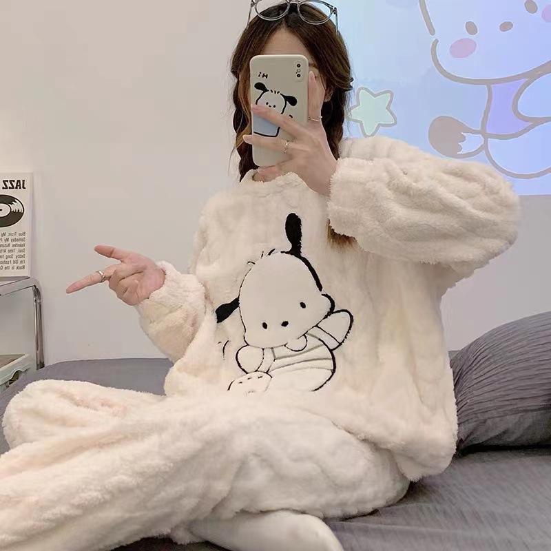 Franela engrosada de manga larga pijamas para mujeres invierno dulce Otoño e Invierno oso coral polar cálido ropa de abrigo homewear traje image 12
