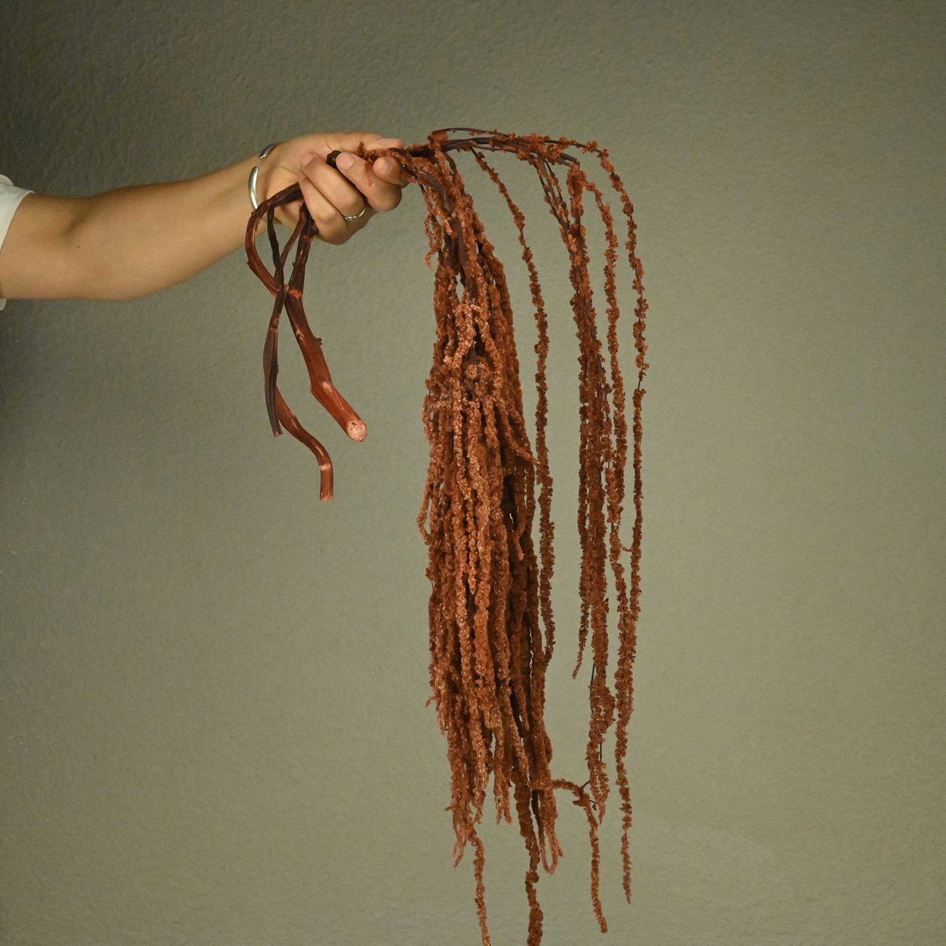 Flores fantasmas colgantes de arroz flor inmortal Juliet Amantes lágrimas colgantes de flores de decoración de bodas flores verdaderas