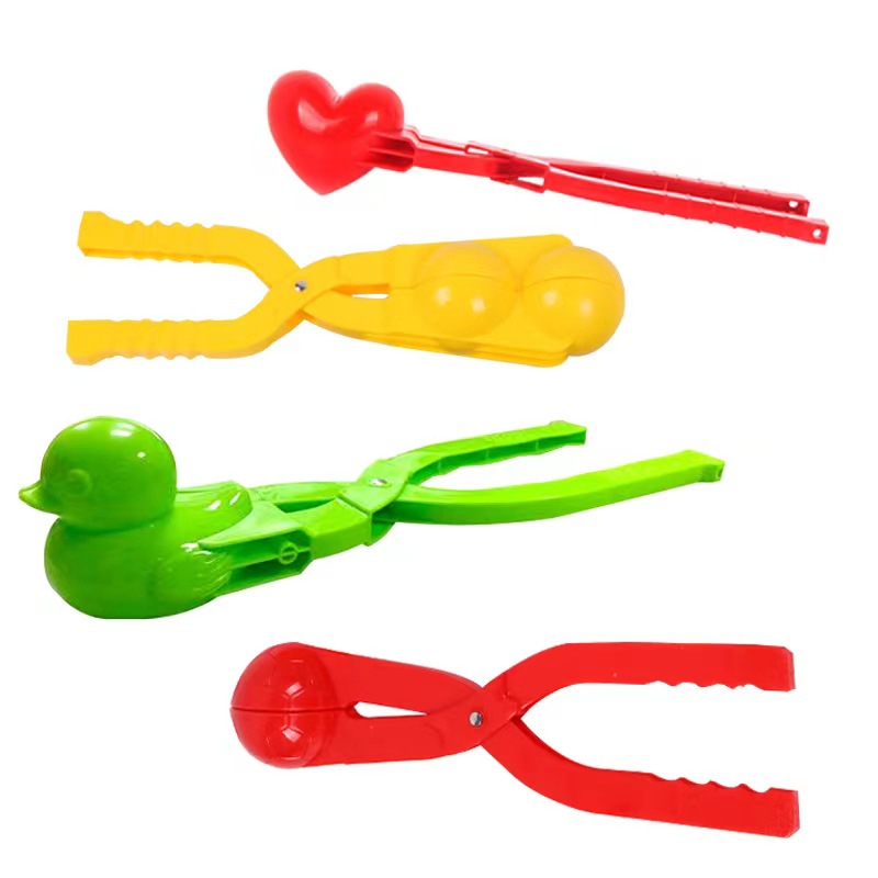 Una variedad de juguetes de nieve se puede utilizar para invierno al aire libre clip de bola de nieve juguetes de nieve para niños