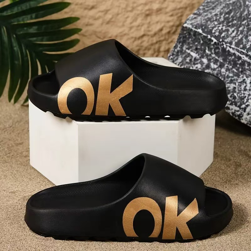 검은색 신발-금색 OK