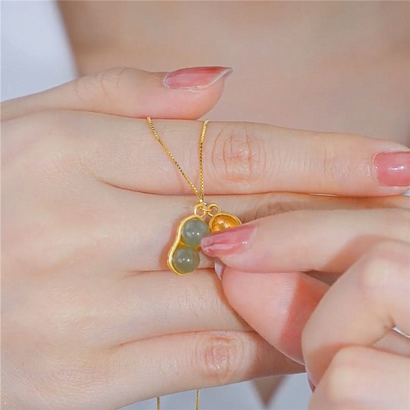 Neu Good Luky Erdnuss Licht Luxus Temperament Echt Vergoldet Anhänger Titan Stahl Halskette Weibliche Schlüsselbein Kette Nischen Design_voghion.com