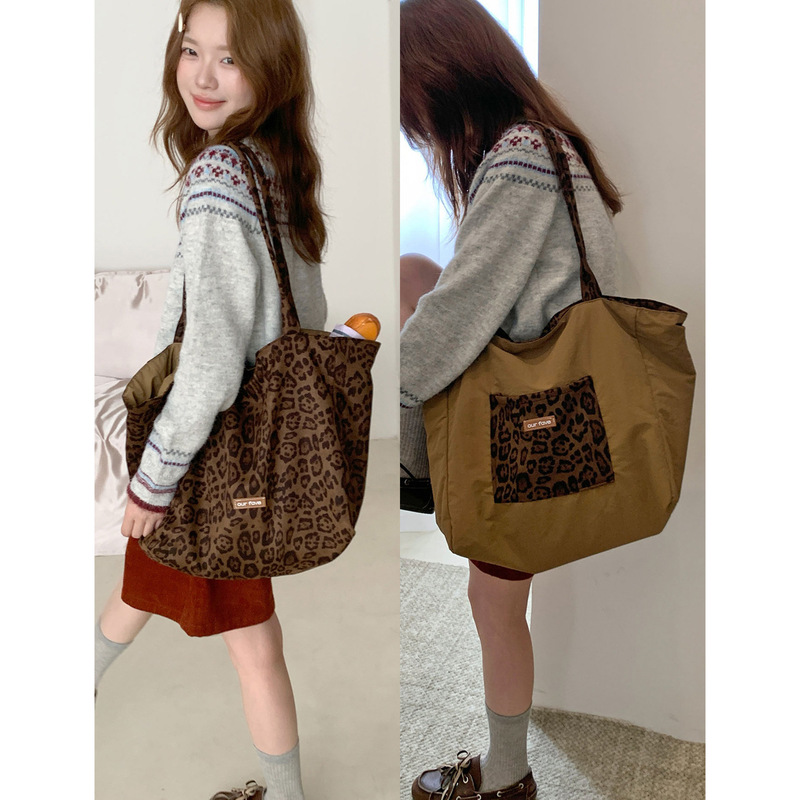Retro Leopard Print Suede Double-Sided Bag Niche High-End Versatile Tote Bag Large Capacity Commuter Shoulder Bag K-Style Retro Leopard Print Suede Double-Sided Bag Niche High-End Versatile Tote Bag Large Capacity Commuter Shoulder Bag K-Style