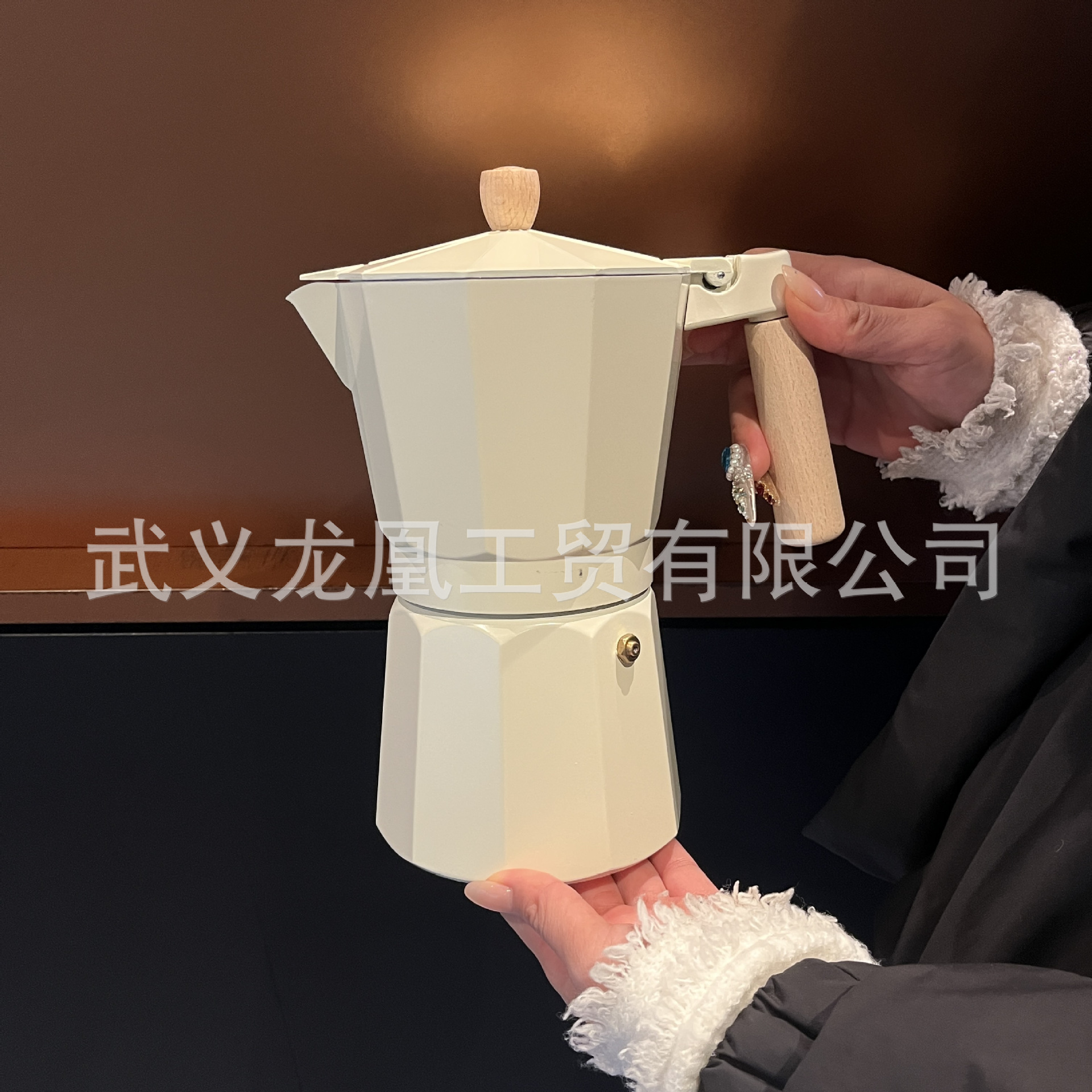 Cafetera Italiana Moka con Mango de Madera, Aluminio, para Café