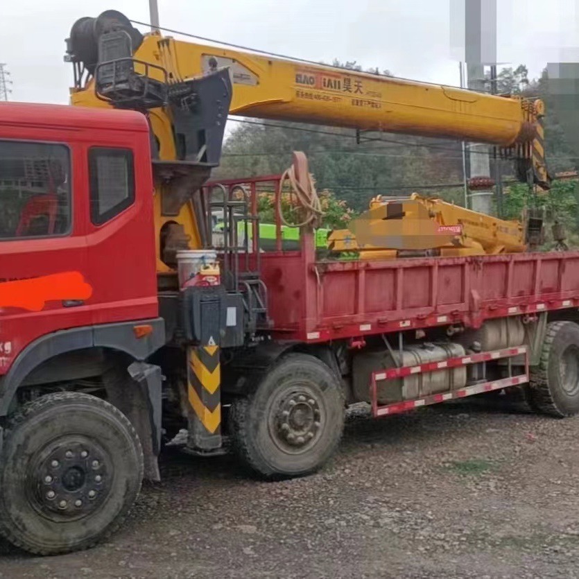 随车吊起重机，间隔便宜 现货供应 可内销 先到先得