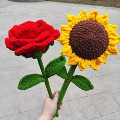 巨大なひまわりと大きなバラの花束、バレンタインデーの彼女への贈り物、クリエイティブな教師の日のギフト、手作りの編み花