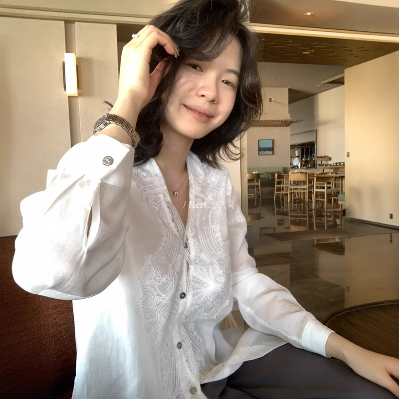 Hers a Spoonful of Sweetness Korean-Style Gentle and Lazy Vacation-Inspired Design Heavy Lace Jacquard V-Neck Long-Sleeve Shirt for Women