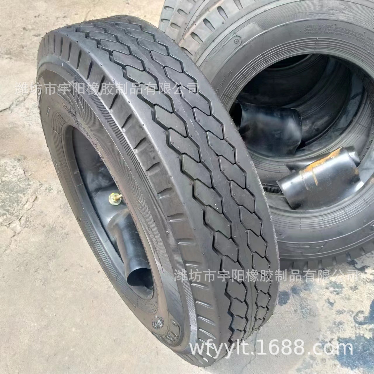 7.00-15 卡车  重载货车轮胎 700-15 顺纹