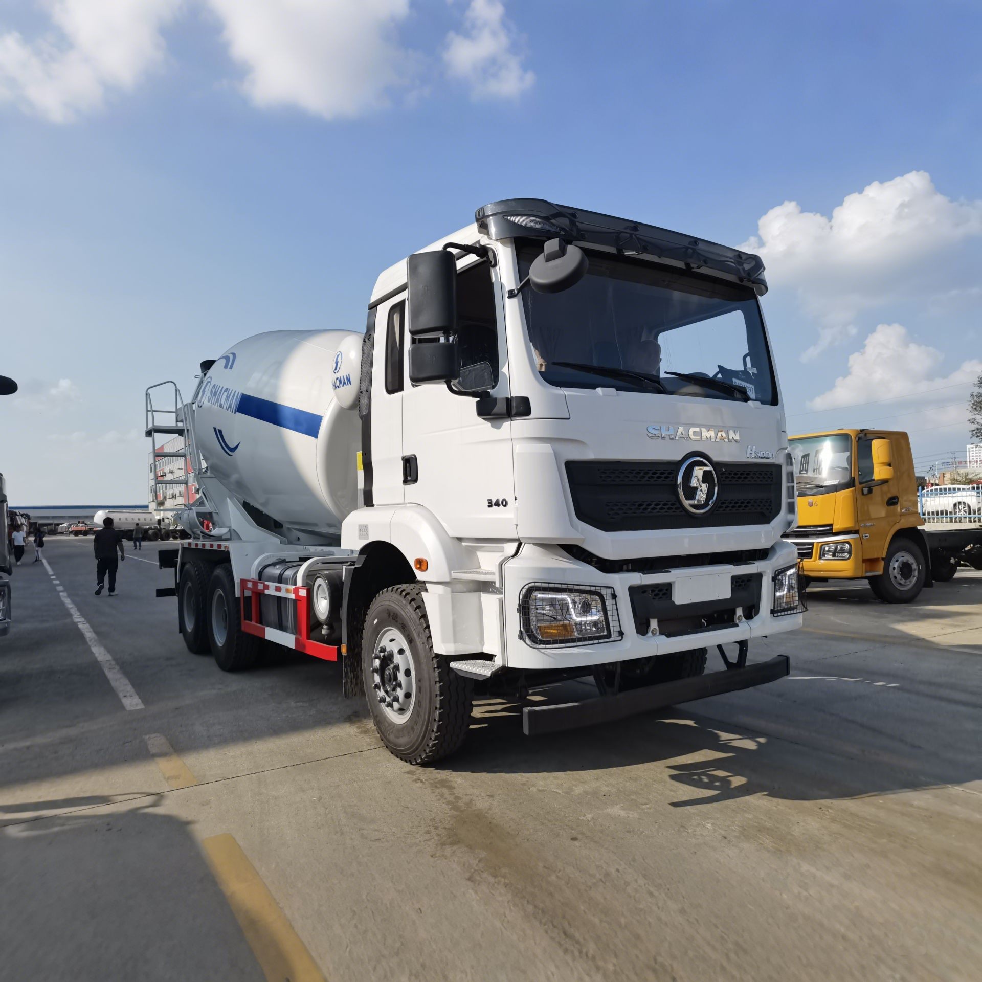 China Heavy Duty Truck Concrete Mixer Tank, Used Mixer Truck, Cement Truck, Mixer Truck, Concrete Engineering Truck
