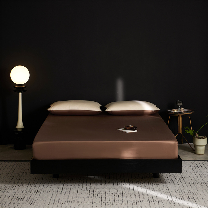 Hotel de lujo ligero de siete estrellas soporte de alta gama algodón de lana larga cama de algodón cubierta de protección de colchón cubierta antideslizante tres piezas