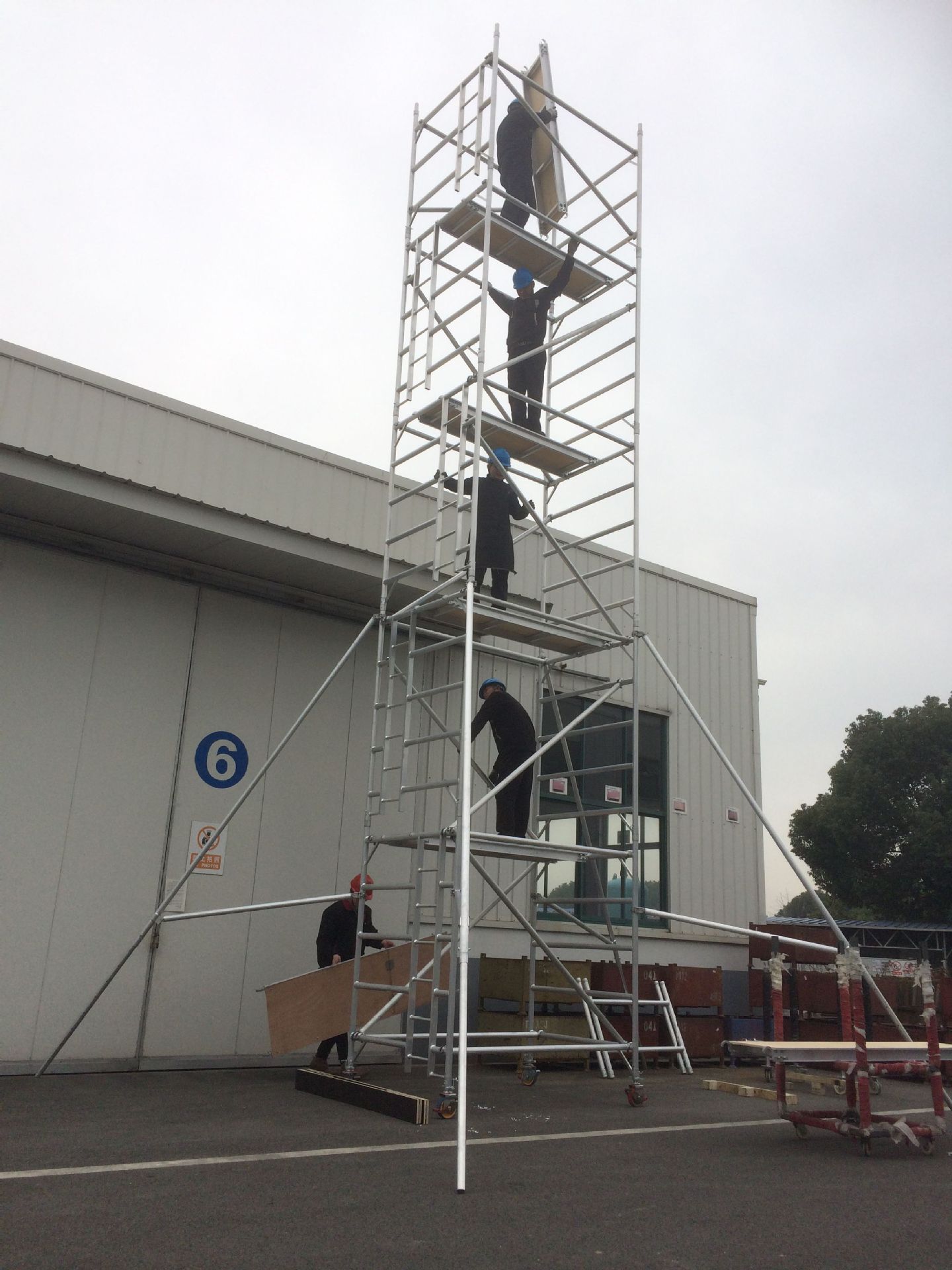 佛山厂家外销直供快装铝合金脚手架扣件价格阿里亚马逊脚手架及其