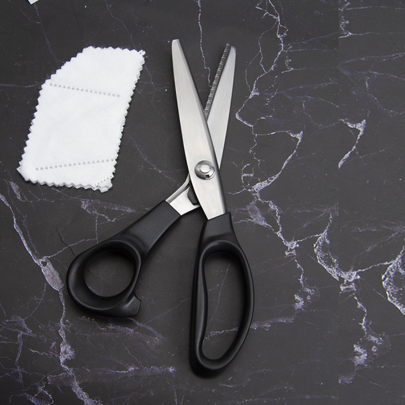 En stock ropa de bloqueo especial DIY dentada sastre tijeras de encaje tijeras de tela perro diente onda tijeras hechas a mano