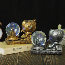 创意复古笔筒带灯水晶球男孩生日礼物办公桌面装饰摆件学生礼品