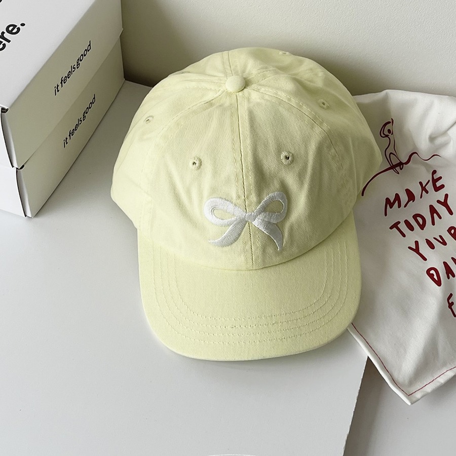 Ins nicho plano de arco bordado gorra de lengua de mujer primavera nueva versión coreana de la calle de la gorra de béisbol flexible superior