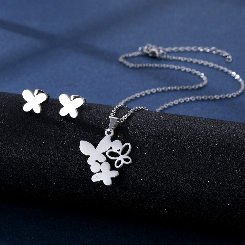 Simple Style Four Leaf Clover Letter Pineapple Stainless Steel Earrings Necklace 3 Piece Set
