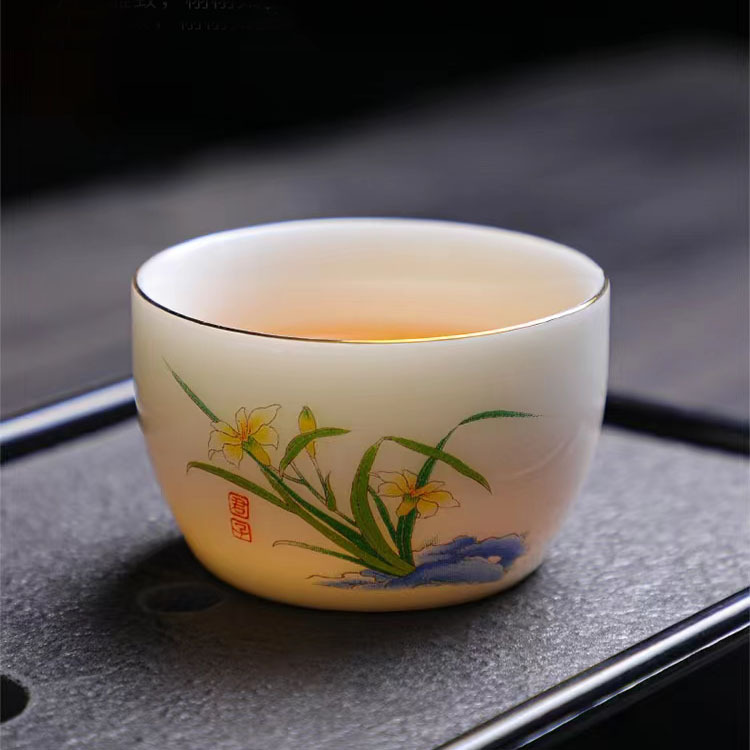 목련