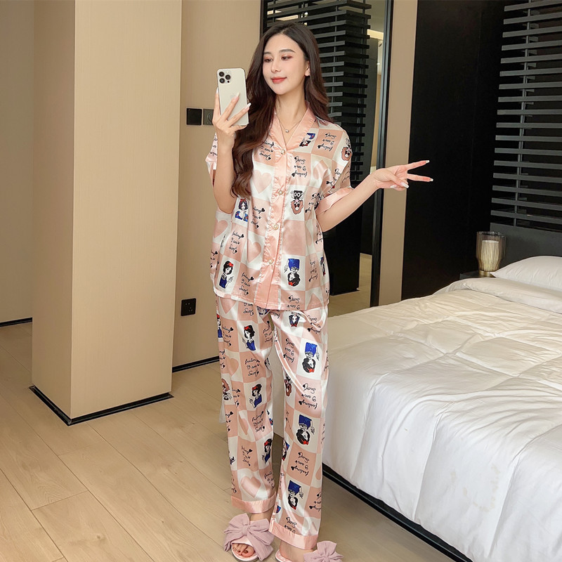 906 # 짧고 긴 눈 흰 소녀