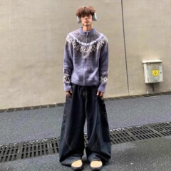 フェア島の花柄の丸首のファスナーのニットのカーディガンの男性の秋冬の新型の怠惰な風のゆったりしているカジュアルなセーターのコート