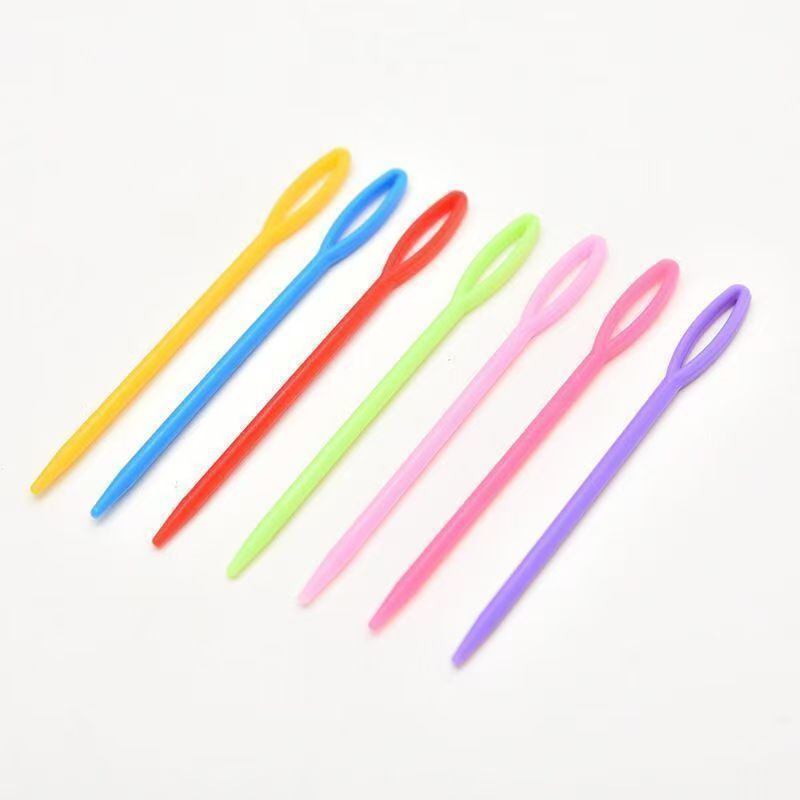 Aguja de sutura de 7 cm (color aleatorio)