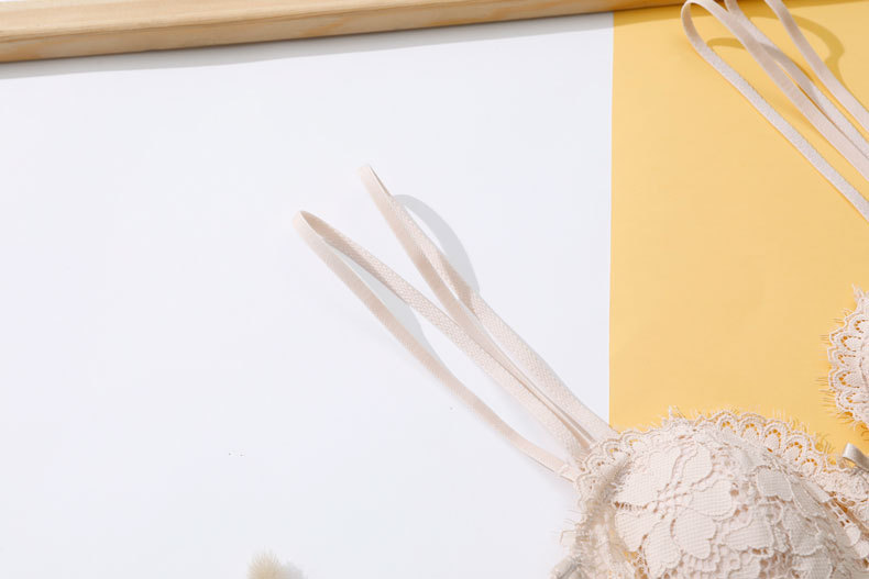 Sexy Wimpern, Spitze, Hasenohren, gerafft ohne Schultergurte, schöner Rücken, mehrere Tragemöglichkeiten, klein_voghion.com