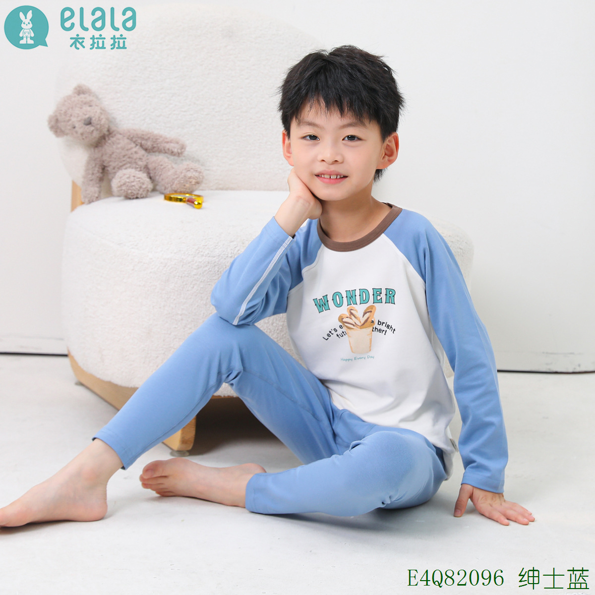 E4Q82096 젠틀맨 블루