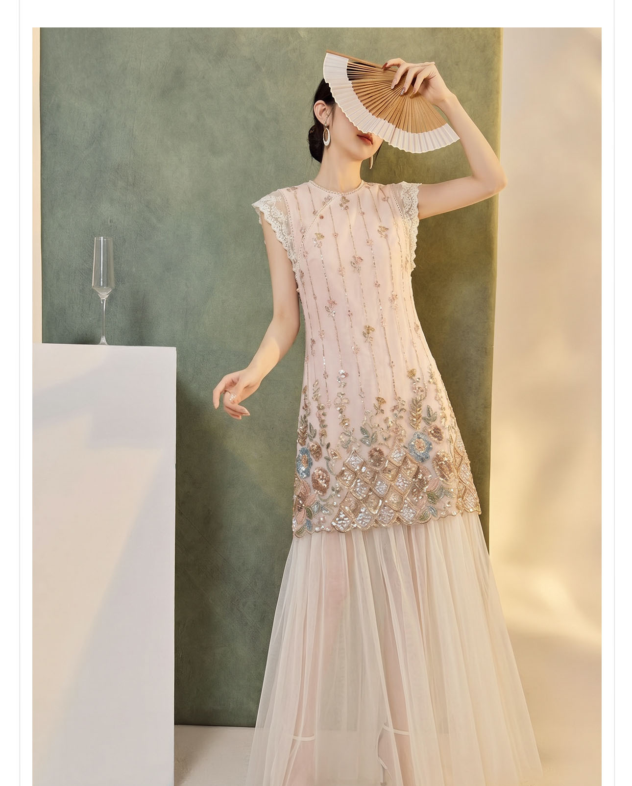 Váy dài ren hai lớp tay áo lưới đính sequin thêu giả — Hồng Hạnh chi tiết 12