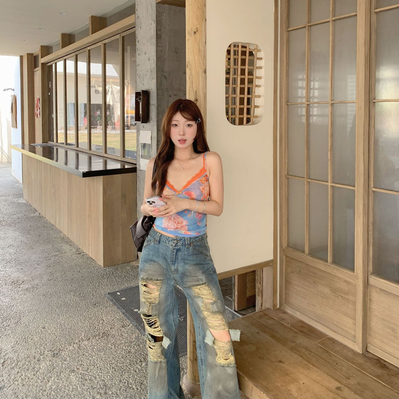 Purely French-Style Blue Base with Orange and Pink Floral Lace-Trimmed Camisole for Women, Summer Slim-Fit, Gentle and Elegant Vacation Outfit