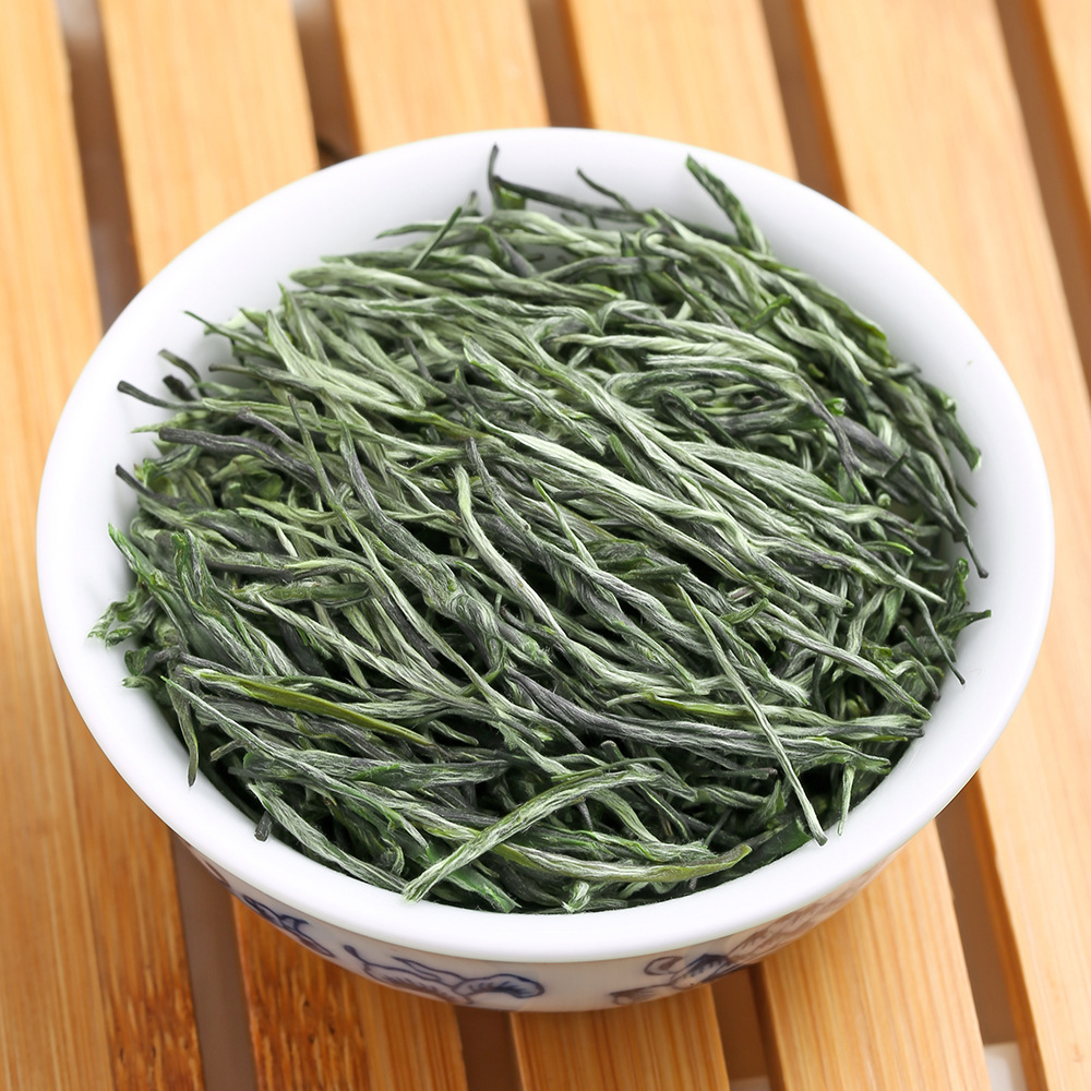 Tea Lovers Authentic Maojian Tea 2024 New Tea Spring before the Qingming Fresh Buds Loose Leaf Gift Box Green Tea Canned 500g