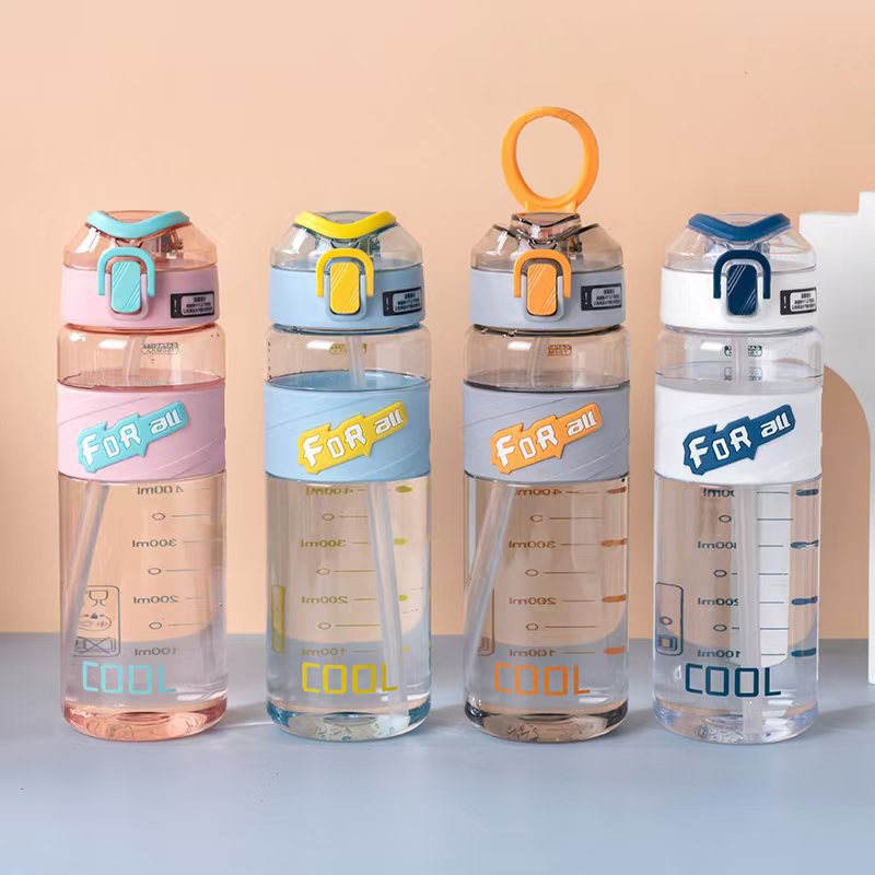 Yitong 25 años nueva capacidad de 750ml taza espacial estudiantes de comercio exterior botella deportiva taza de plástico rebote cubierta al por mayor