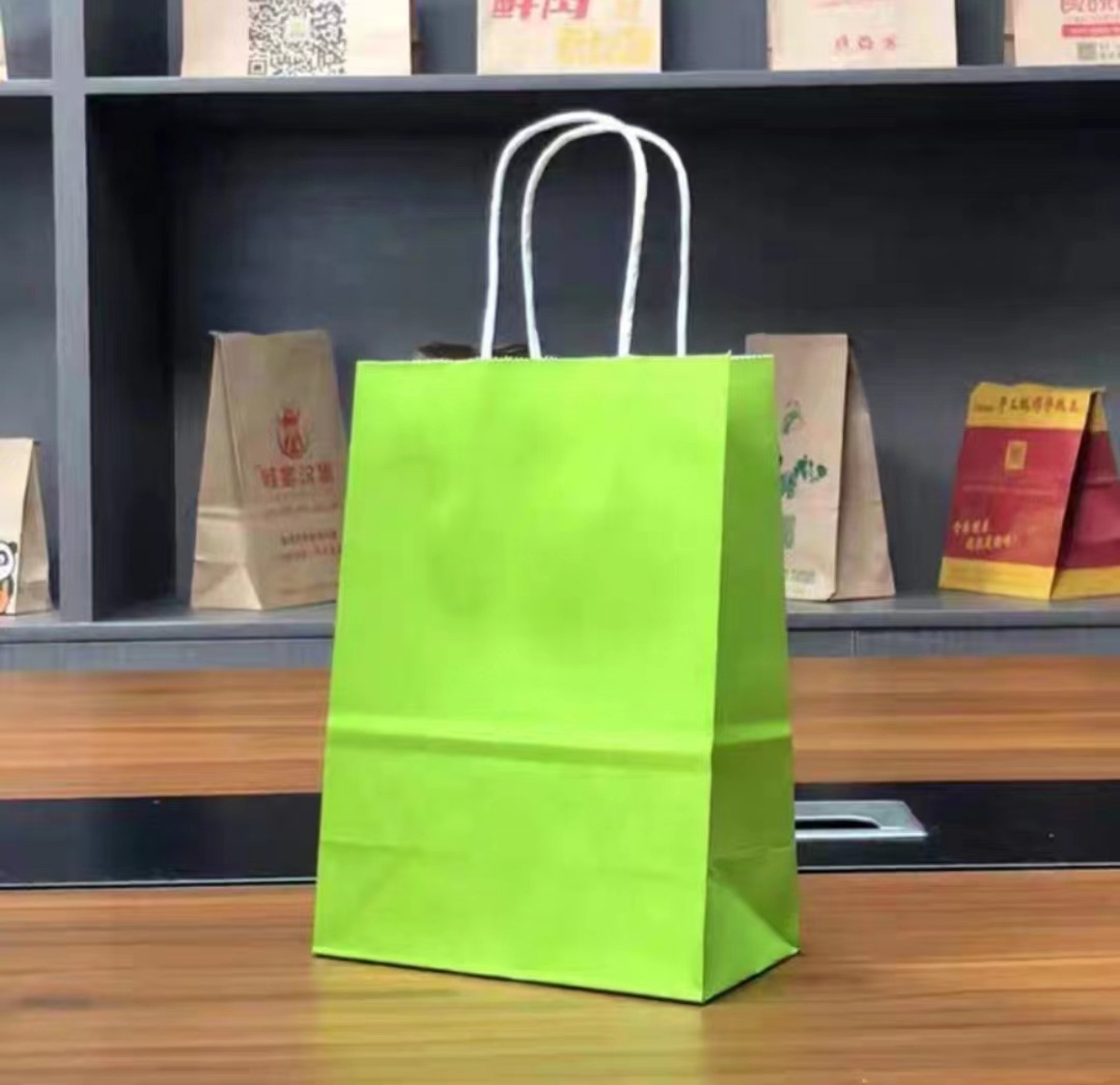 Bolsas de papel kraft, bolsas de mano, envases desechables para té con leche para llevar, bolsas de regalo para compras, en stock, ecológicas y biodegradables.
