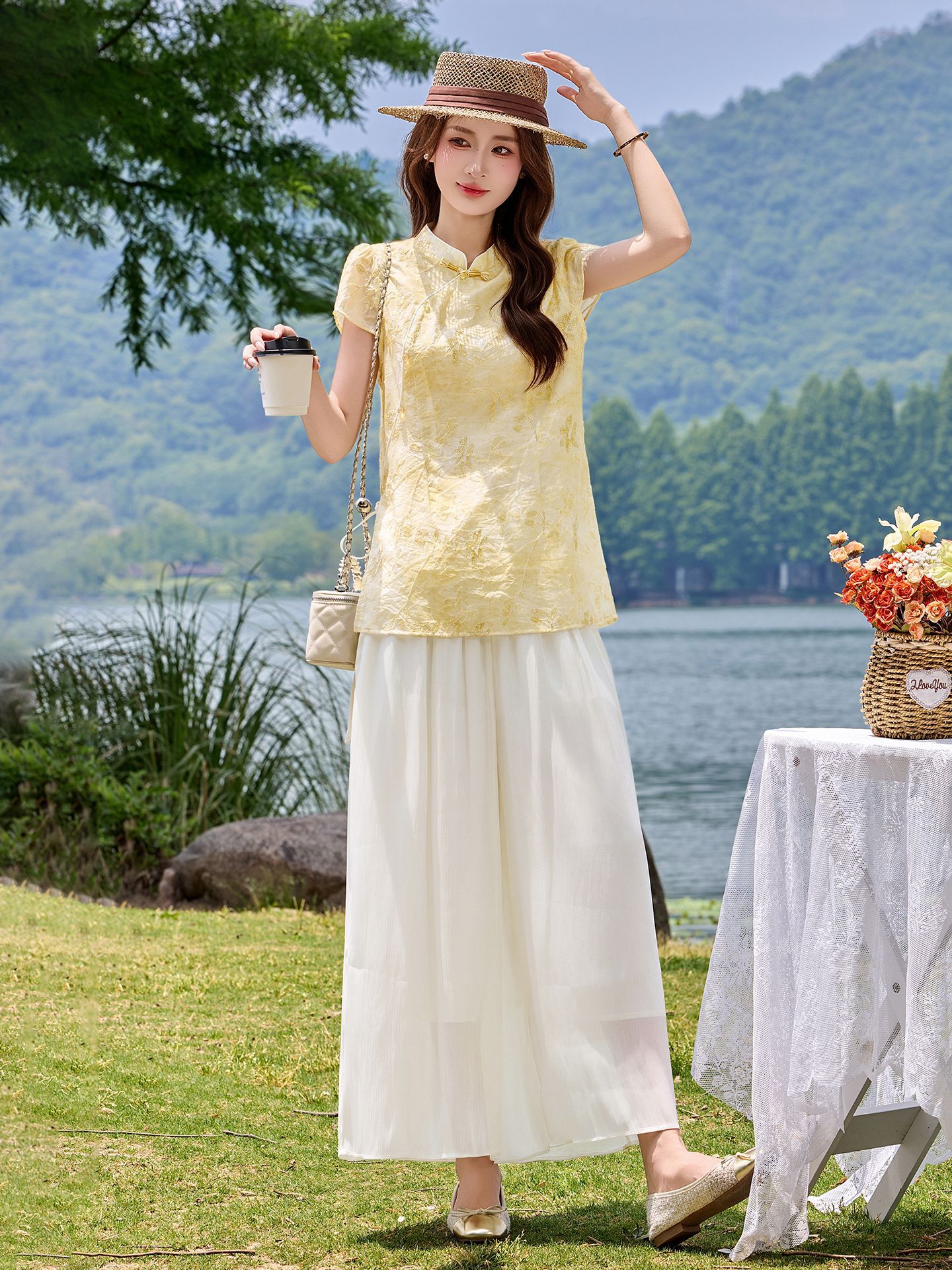 Bộ áo sơ mi cổ đức in họa tiết kết hợp quần dài hai mảnh nữ thời trang — Xanh lá cây nhạtcolor, Vàng nhạt