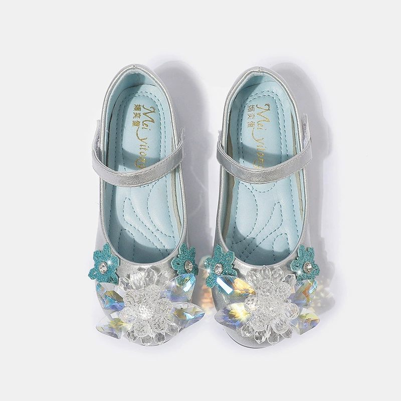 Круглая голова плоская нижняя липучка для девочек Принцесса обувь 2024 Осень и зима новая глянцеая обувь для девочек