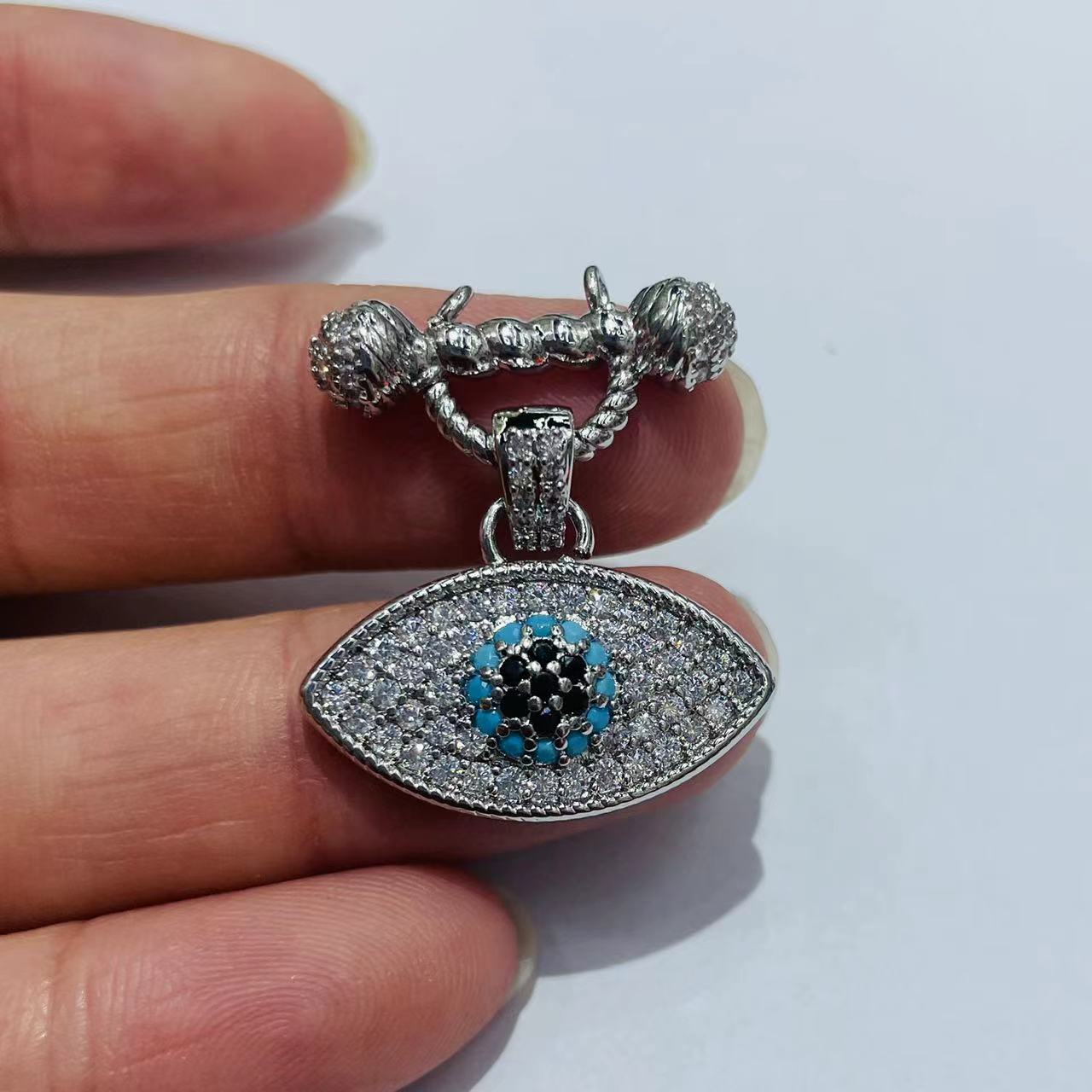 6g Weight Pendant Jewelry Making Type 1 Piece Quantity Daily, Street Occasion Copper Material Geometric, Devil's Eye, Heart Shape Pattern All Seasons Season Unisex Gender Plating Design Vintage Style, Classic Style Style 1 Piece Copper Geometric Devil's Eye Heart Shape Pendant 12