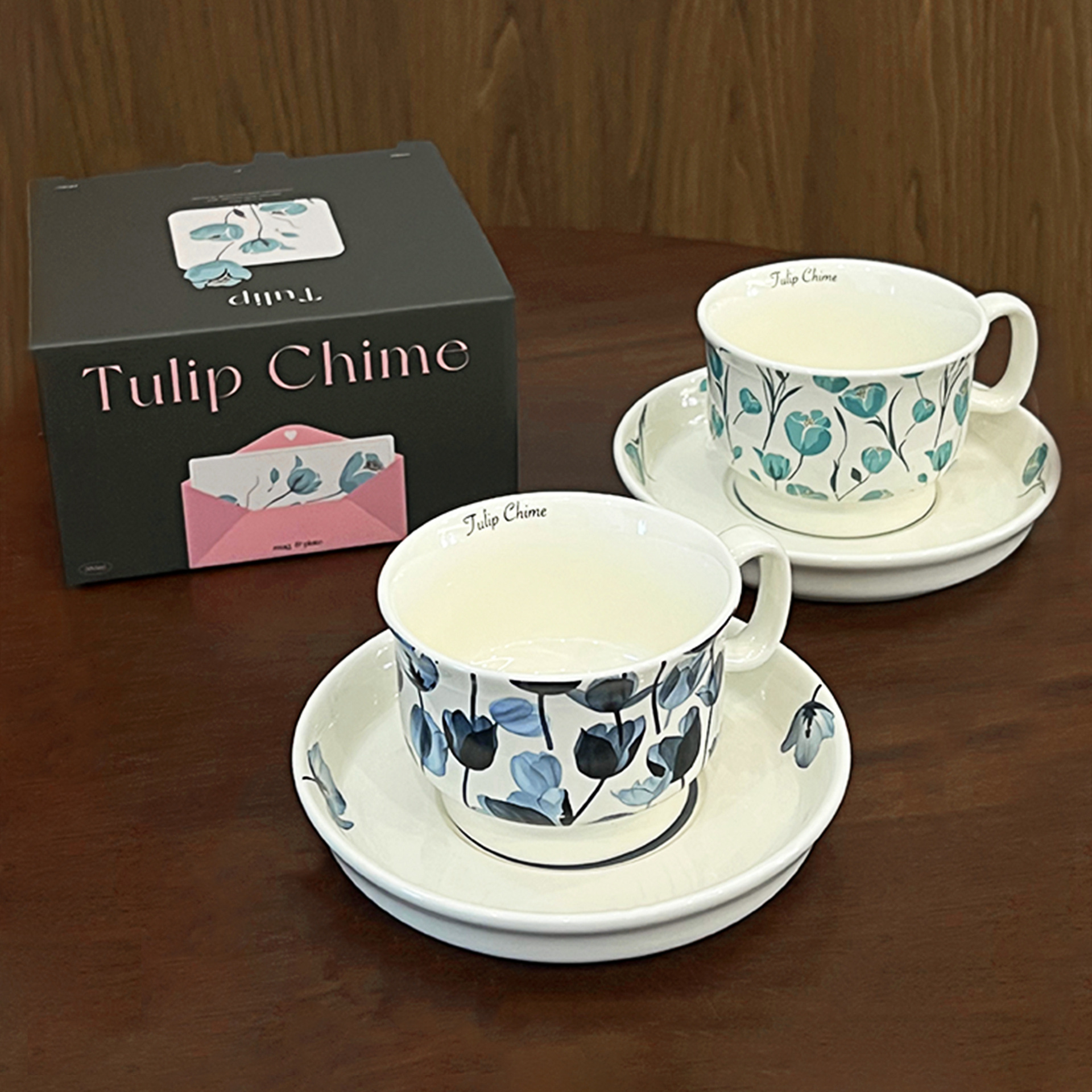 Tulipan tazas de café y platos set de tazas de café de la tarde, plato de cerámica de alto valor de la cara, tazas de desayuno caseras, plato de estilo antiguo, plato de tazas