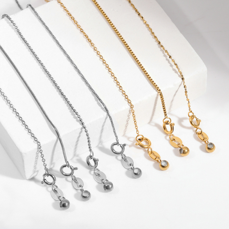 Universal Bracelet with Vacuum-Plated 18K Gold and Adjustable Tail Chain, DIY Handmade Jewelry Accessory, Simple and Light Luxury Bracelet