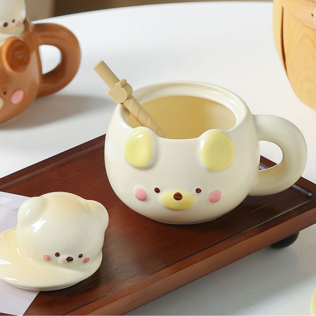 Creativo dibujos animados lindos tazas de cerámica osos tridimensionales de alto valor facial para el hogar taza de leche taza de desayuno regalo de cumpleaños