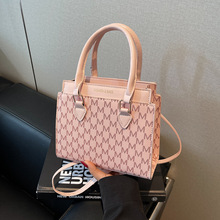 大气轻奢手提包女2025夏季新款特色上班族包包女时尚大容量斜挎包