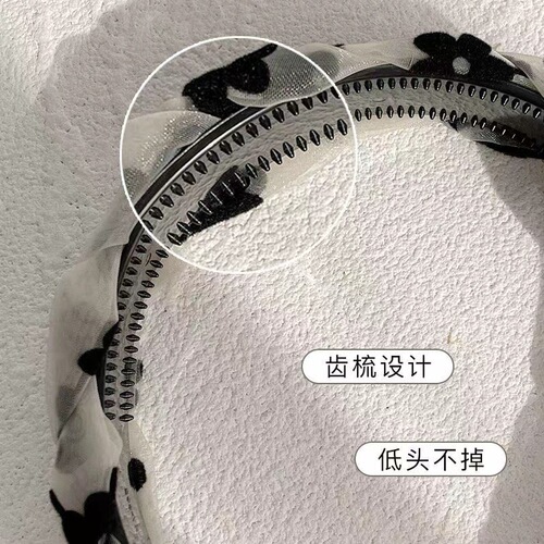 Non-slip toothed braided headband for women in summer, high-end hair press, versatile for going out, retro French hairpin headband