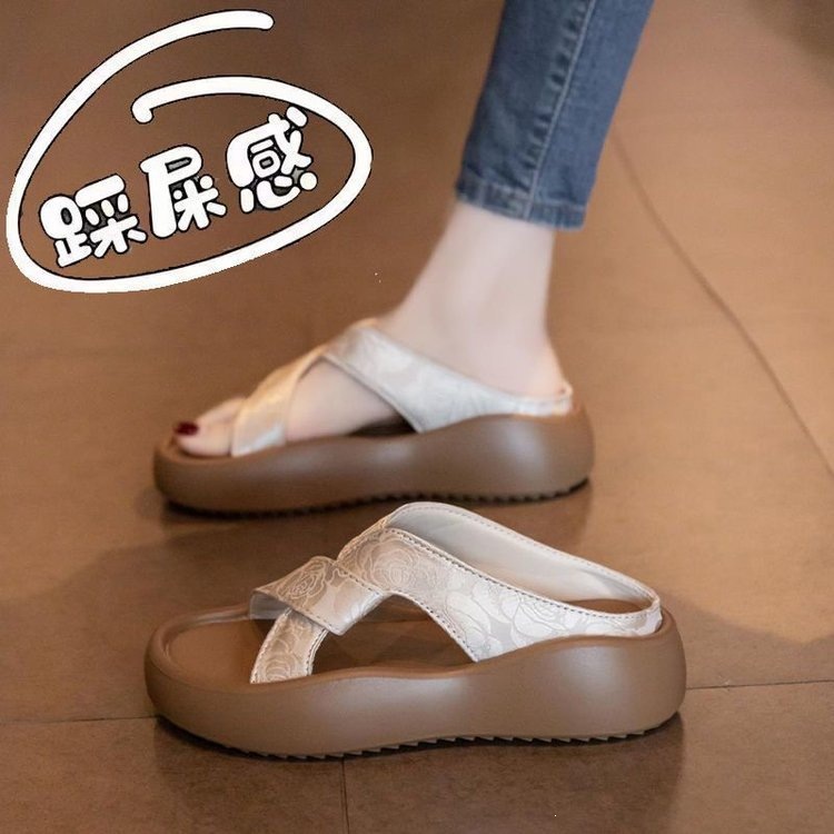 2026 New Women's Thick Sole Beach Sandals Fairy Style Platfo