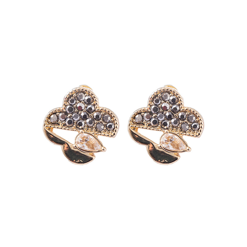 Zircon Fashion Four-leaf Clover Earrings display picture 9