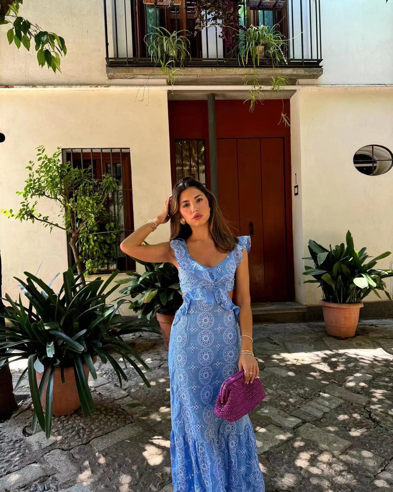 206g Weight Maxi Long Dress Dress Length Type Sleeveless Sleeve Length Sheath Dress Dresses Type Polyester Fabric Type High Waist Waist Line Holiday, Travel Occasion V Neck Neckline Slim Fit Type Lace Pattern Summer Season Women's Gender Printing Design Casual, Elegant Style Wholesale Women's Casual Elegant Printing Lace Holiday Travel V Neck Sleeveless Sheath Dress 1