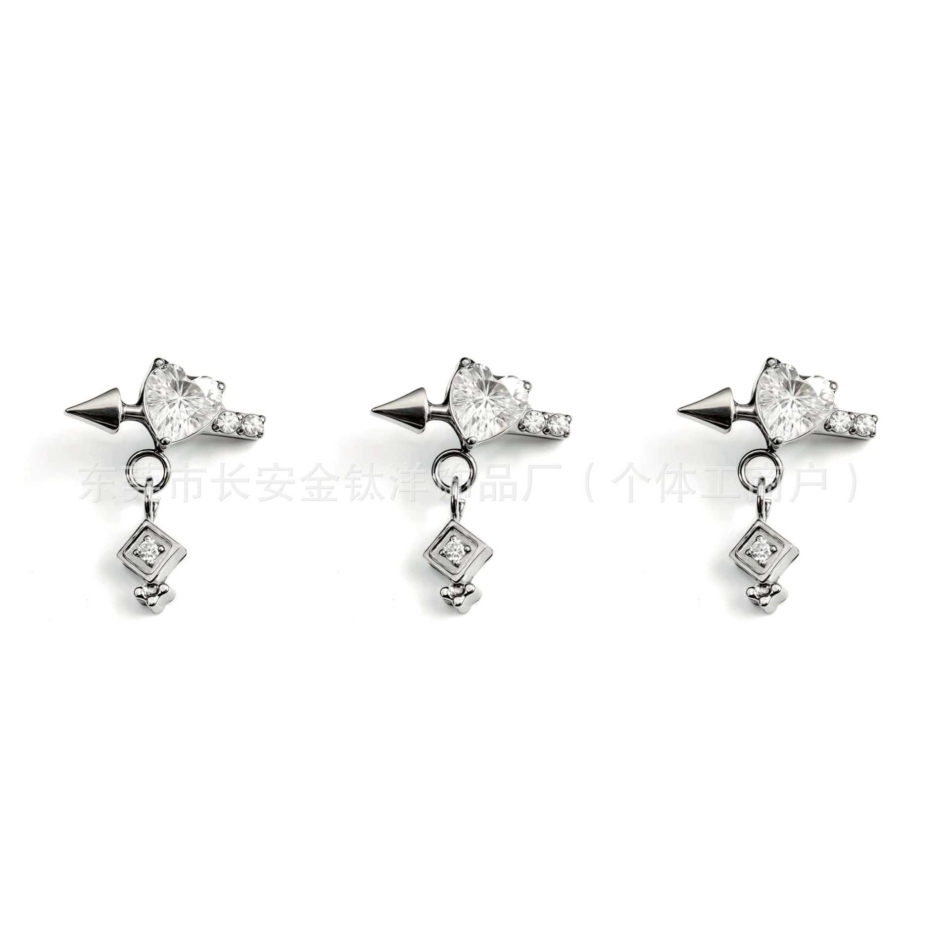 Pointed titanium steel lip stud product view