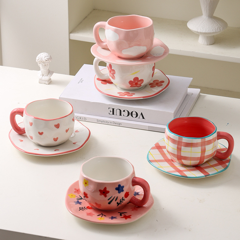 Super lindos esmalte de color pintado a mano cuadrícula azul cielo blanco nubes tazas de café plato mano apretado irregular tazas de cerámica plato