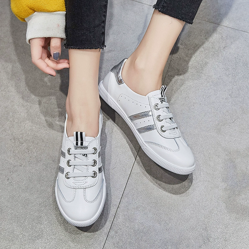 Маленькие белые туфли для женщин 2024 весна новые плоские туфли для педалей