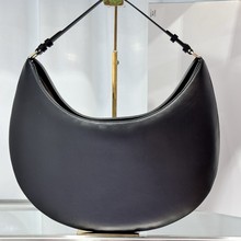 2025秋季Jacquemus新款简约单肩包高级感法棍包斜挎时尚通勤女包